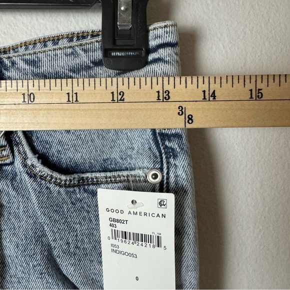 Good American bombshell shorts - Picture 9 of 11